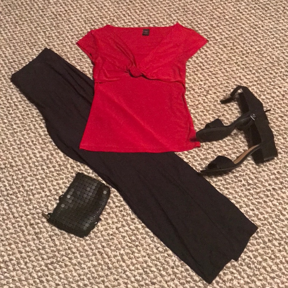 Red pullover short sleeve top size S